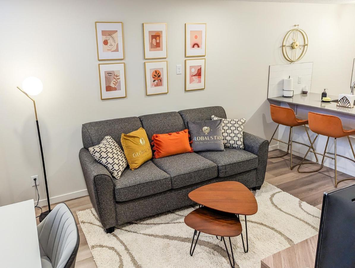 Globalstay New Apartments In Cranbrook Free Street Parking YYC 외부 사진