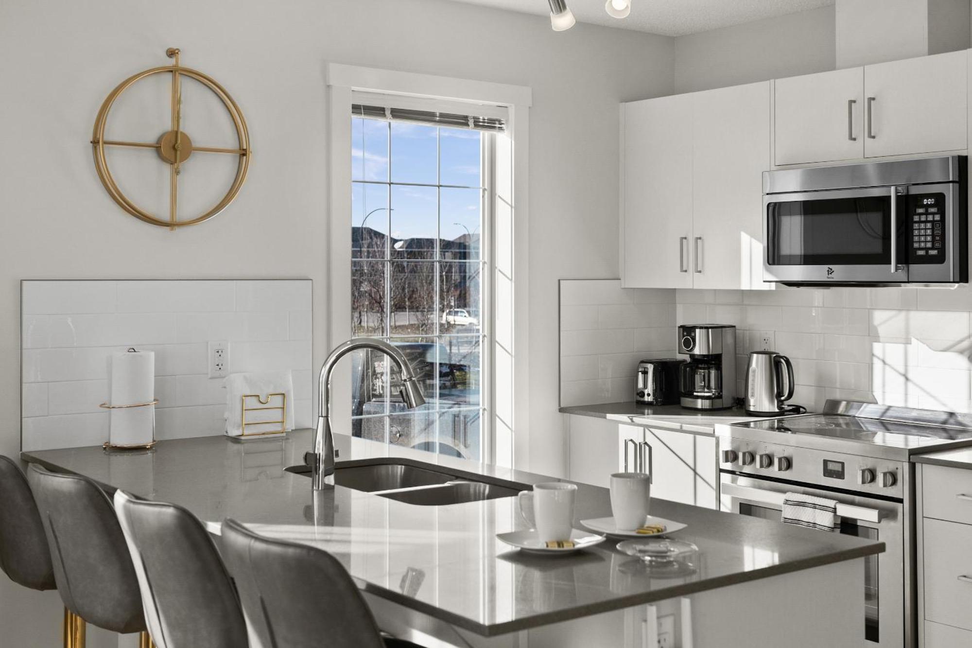 Globalstay New Apartments In Cranbrook Free Street Parking YYC 외부 사진